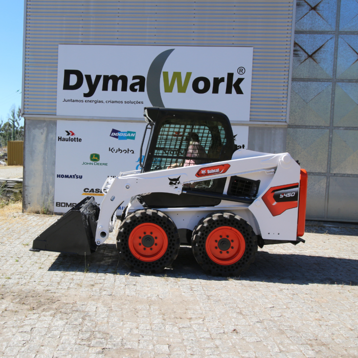 BOBCAT S450