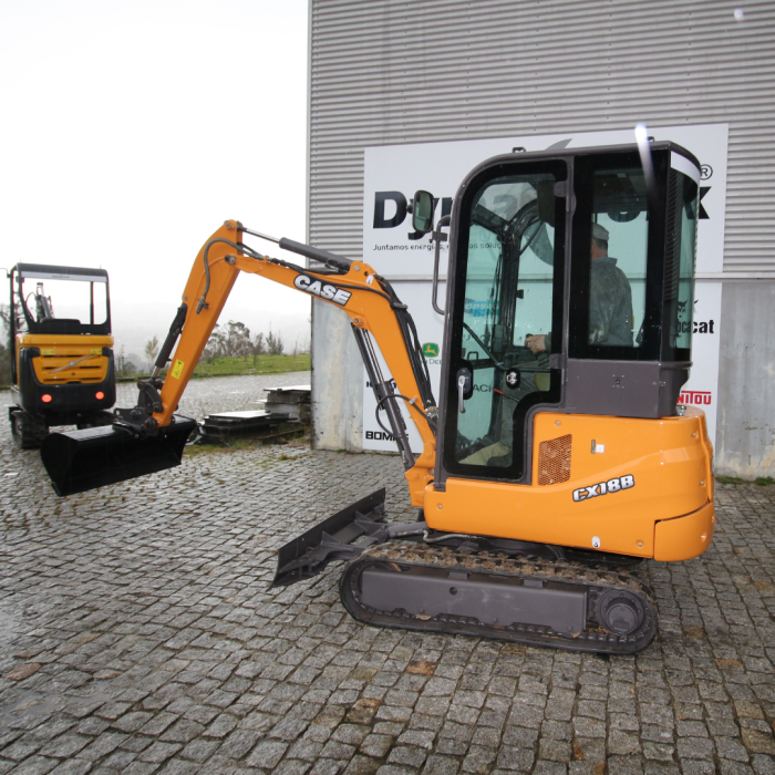 CASE CX 18B