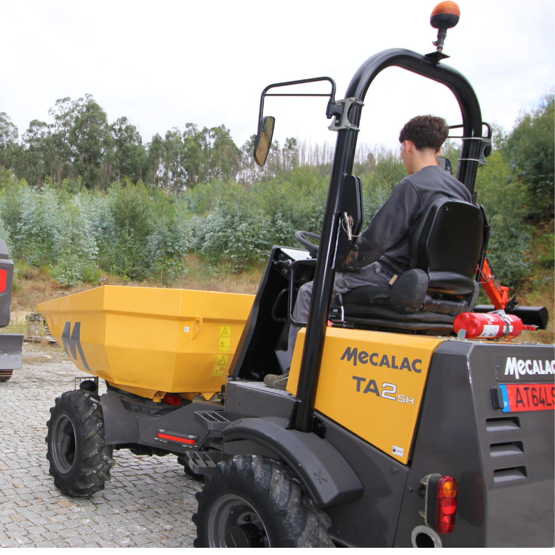 DUMPER MECALAC TA2SH DUMPER MECALAC TA2SH