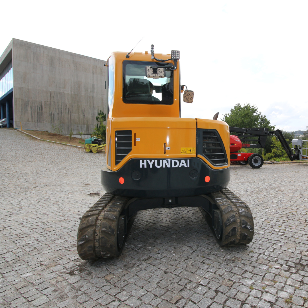 HYUNDAI R60 HYUNDAI R60