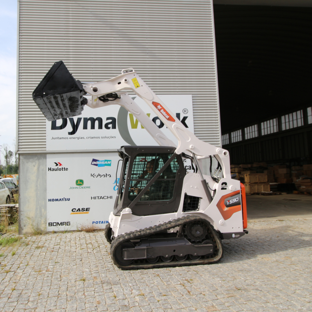 BOBCAT T590 (3)