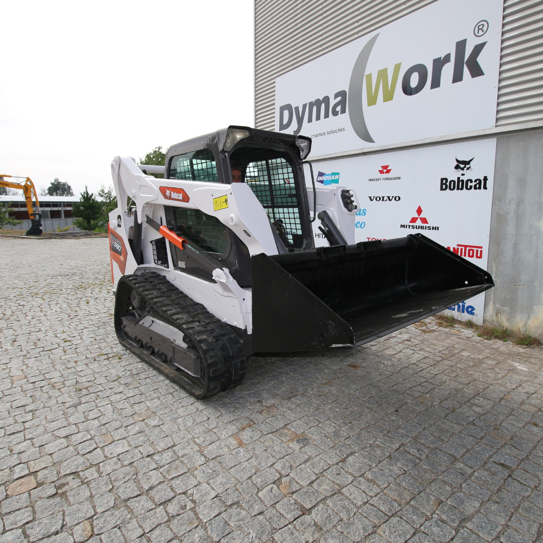 BOBCAT T590 (6)