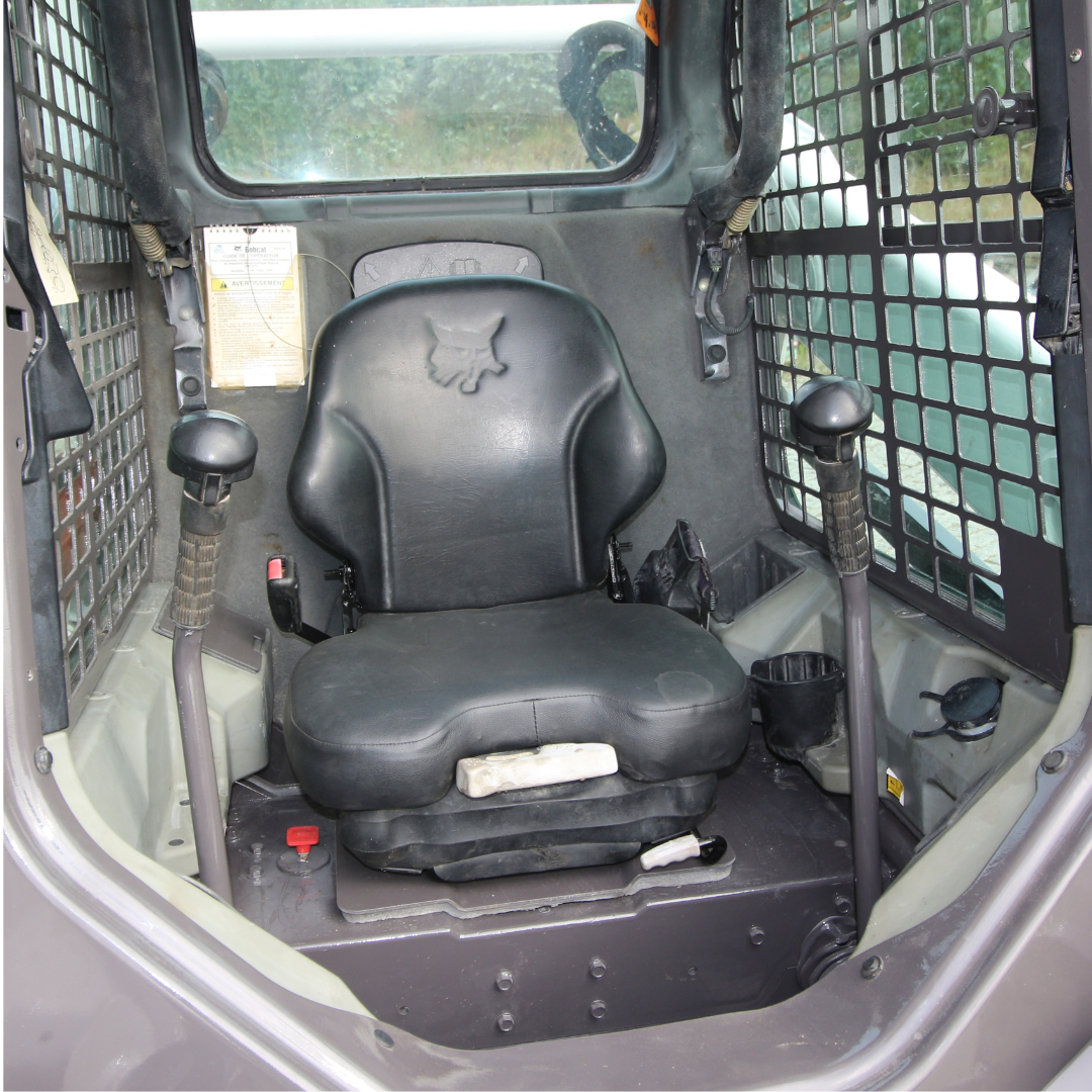 BOBCAT T590 (8)